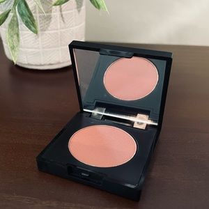 REALHER
Power Wear Blush in Not Your Average
